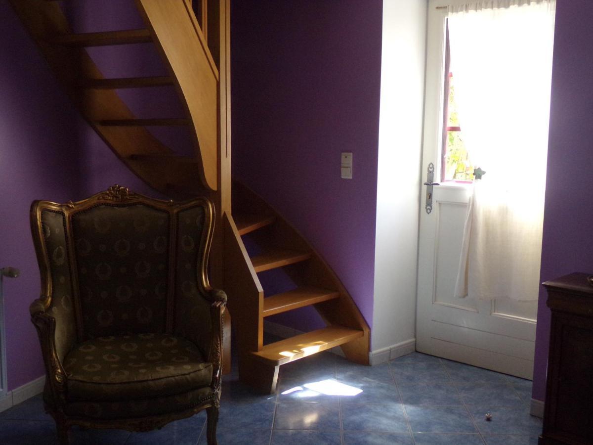 Vézinnes Chambres Et Table D'Hotes, Maisonnettes Individuelles Dans Propriete Privee المظهر الخارجي الصورة