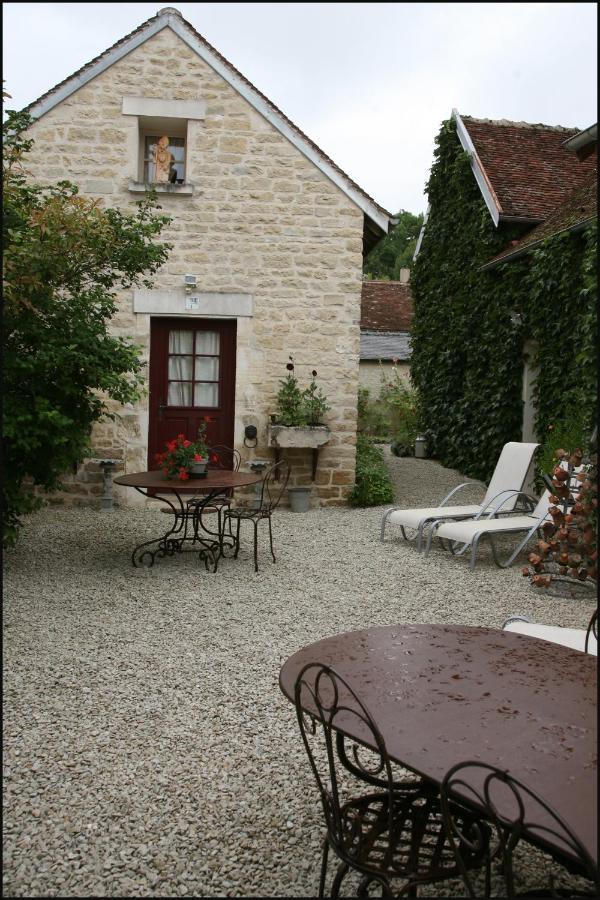 Vézinnes Chambres Et Table D'Hotes, Maisonnettes Individuelles Dans Propriete Privee المظهر الخارجي الصورة