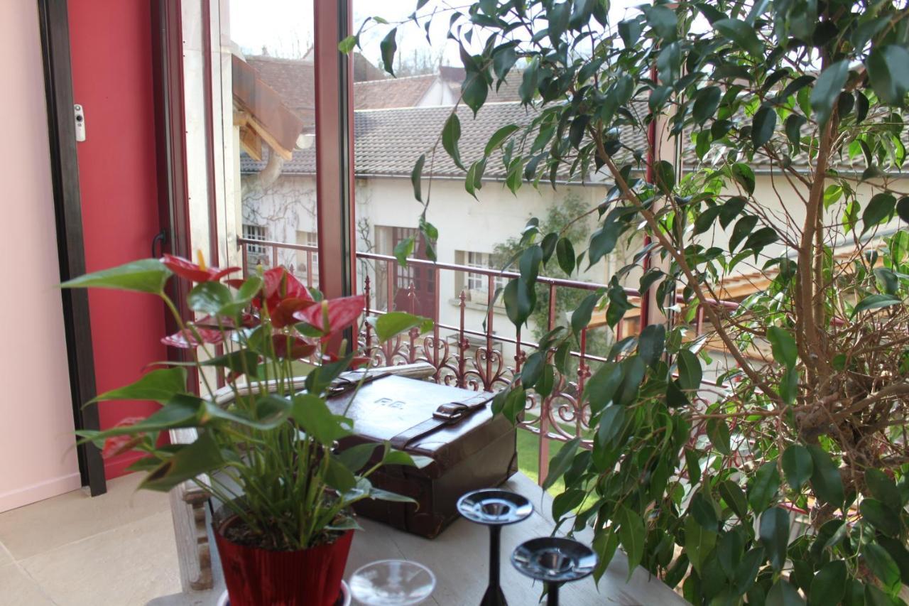 Vézinnes Chambres Et Table D'Hotes, Maisonnettes Individuelles Dans Propriete Privee المظهر الخارجي الصورة