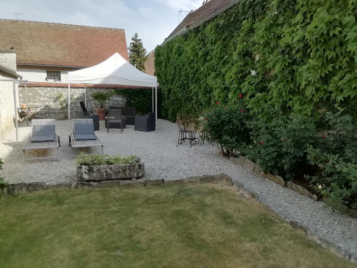 Vézinnes Chambres Et Table D'Hotes, Maisonnettes Individuelles Dans Propriete Privee المظهر الخارجي الصورة