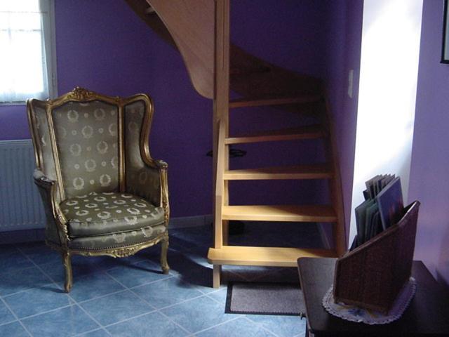 Vézinnes Chambres Et Table D'Hotes, Maisonnettes Individuelles Dans Propriete Privee الغرفة الصورة